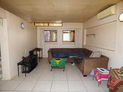 Apartment / Flat For Sale in Tamboerskloof, Cape Town