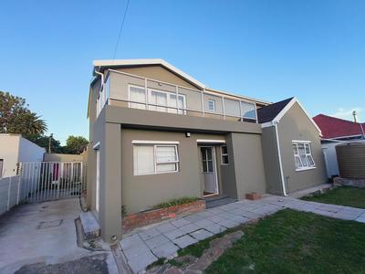 Apartment / Flat For Rent in Plumstead, Cape Town