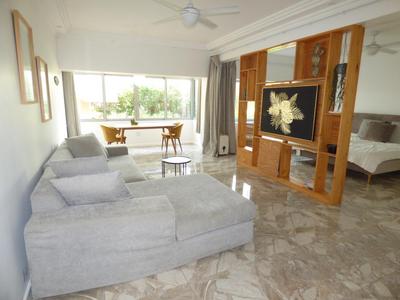 Apartment / Flat For Rent in Mouille Point, Cape Town