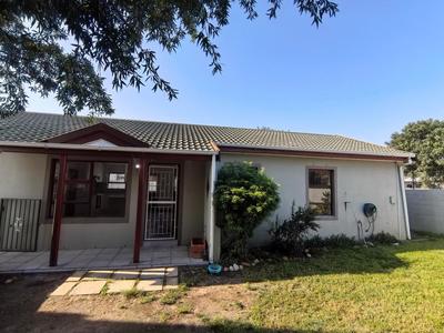 Townhouse For Rent in Strand, Strand