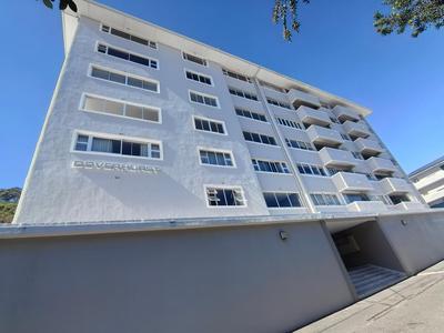 Apartment / Flat For Rent in Sea Point Upper, Cape Town