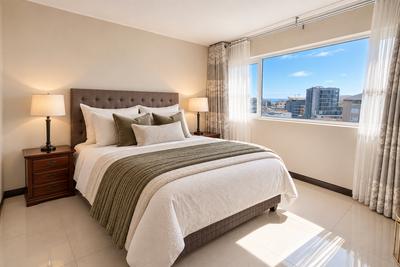 Apartment / Flat For Sale in Green Point, Cape Town